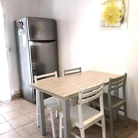 Moderne A Avec Jardin Et Terrasse Αντίμπ