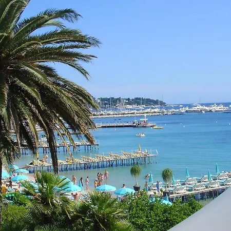 Apartment Moderne A Avec Jardin Et Terrasse Antibes