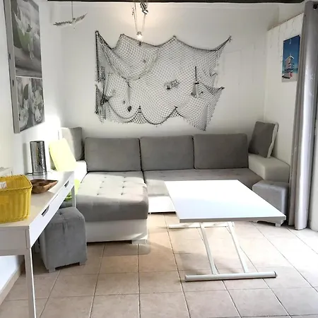 Διαμέρισμα Moderne A Avec Jardin Et Terrasse Αντίμπ