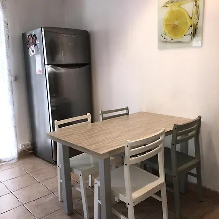 Moderne A Avec Jardin Et Terrasse Διαμέρισμα *