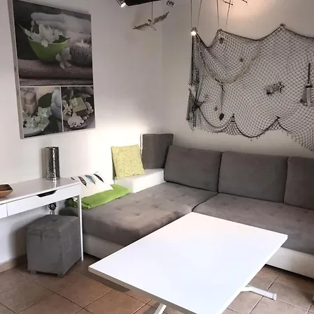 Moderne A Avec Jardin Et Terrasse 公寓 *